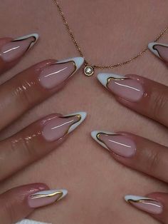 24pcs Almond White French Press-On Nails Set With Gold Wave Line Art Design Minimalist Style False Nails Glossy Full Cover Fake Nails For Women & GirlsI discovered amazing products on SHEIN.com, come check them out! Natural Nail Ideas Designs, Cute Almond Shaped Acrylic Nails, Md Nails Ideas, Girly Nail Art Designs, Gel X Apres Nails, French Tip Nails Round Shape, Gel X Nail Ideas Simple, Cute Grad Nails, Medium Nails White