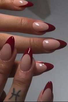 Nail Art Inspiration Burgundy Acrylic Nails, Burgundy Nail Designs, Deep Red Nails, Kutek Disney, Wine Nails, November Nails, Red Acrylic Nails, Nagel Tips