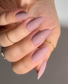 Claudia Hernandez | NAIL ART TUTORIALS | NAILS INSPO on Instagram: "Current go to for when my nails need strengthening and hydration, but I don’t want to leave color behind 🤍  Ad • @probelleofficial - Pastel purple tinted nail strengthener, Top coat sealer • #Probelleofficial #Probelle #nails #nailcare #naturalnails #nailcaretips #nailstrengthener #diynailsathome" Mauve Nails Almond Shape, Pale Mauve Nails, Beige Purple Nails, Acrylic Nails Mauve, Gelish Color Pastel, Pastel Colorful Nails, Soft Mauve Nails, Nail Inspo Light Purple, Mauve Color Nails