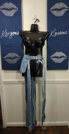 This is a One-of-a-Kind Denim  Fringe Belt. Compliments loading 🔥 Rhinestone Cowgirl ready 🤩 Denim Skirt With Fringe, Jean Ideas, Denim Cowgirl, Jeans Crafts, Skirt With Fringe, Fringe Belt, Denim Fringe, Rhinestone Cowgirl, Blue Jeans Crafts