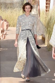 PARIS, FRANCE - JULY 03: A model walks the runway during the Christian Dior Haute Couture Fall/Winter 2017-2018 show as part of Haute Couture Paris Fashion Week on July 3, 2017 in Paris, France. (Photo by Peter White/Getty Images) via @AOL_Lifestyle Read more: https://www.aol.com/article/lifestyle/2017/07/05/dior-fall-winter-2017-haute-couture-collection/23017841/?a_dgi=aolshare_pinterest#fullscreen Eid 2024, Giambattista Valli Haute Couture, Boda Ideas, Peter White, Haute Couture Paris, Christian Dior Haute Couture, Christian Fashion, Model Walks, Dior Haute Couture