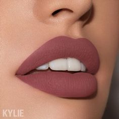 Nude Lipstick Shades, Maquillage Yeux Cut Crease, Matte Nude Lipstick, Beautiful Lipstick, Lip Makeup Tutorial