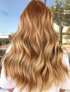 Caramel Brown Hair with Strawberry Blonde Highlights Natural Strawberry Blonde Hair, Cowgirl Copper, Dark Strawberry Blonde Hair, Reddish Blonde Hair, Caramel Blonde Hair, Dark Strawberry Blonde, Light Strawberry Blonde, Strawberry Blonde Highlights, Strawberry Blonde Hair Color