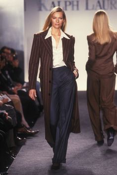 1990 Style, 90’s Outfits, Classic Ralph Lauren, Ralph Lauren Fall, Elegante Casual, Mode Inspo, Looks Style, Lookbook Outfits