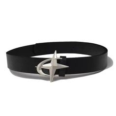 The Grunge Aesthetic Star Belt is crafted from black leather and adorned with a striking silver star buckle. Ideal for enhancing your wardrobe with a touch of the cosmos. Y2k Outfits Grunge, Belt Aesthetic, Aesthetic Clothes Y2k, Belts Aesthetic, Star Belt, Aesthetic Star, 90s Outfits, Aesthetic Accessories, Clothes Y2k