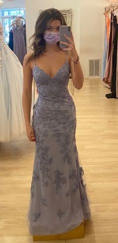 Graue Promikte formelle Abendkleider 22th Birthday, Silver Prom Dress, Dream Prom Dress, Prom Dress Inspo, Grey Prom Dress, Prom Inspiration, Dress Straps, Senior Prom Dresses, Mermaid Prom Dress