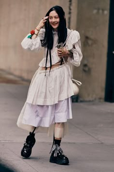 Fall Style Inspiration, Modern Mother Of The Bride, Edgy Street Style, New York Fashion Week Street Style, The Best Street Style, Best Street Style, Spring 2023