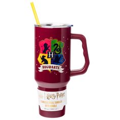 the hogwarts travel mug has a straw in it