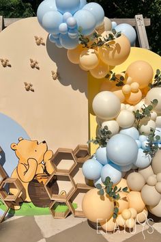 classic winnie the pooh, honey theme, neutral theme, baby shower ideas, boy baby shower, girl baby shower, neutral balloons Winnie The Pooh Baby Shower, Bee Baby Shower Theme, Classic Pooh, Yellow Balloons