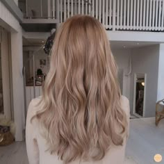 Beige Hair, Korean Hair Color, Hair Color Streaks, Honey Hair, Angel Aesthetic, Blonde Hair Looks, Brown Blonde Hair, Hair Dye Colors, Hair Color Balayage