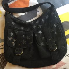 Messanger Bag, Black Crossbody Bag, Grunge Look, Bags Aesthetic, Black Crossbody, Black Cross Body Bag