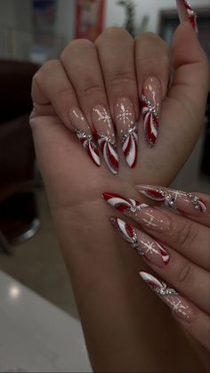 Almond Christmas Nails Winter, Bling French Tip Nails, Christmas Gel, Shaped Nails, Christmas Gel Nails, Nails 2022, Dope Nail Designs, Glow Nails, Christmas Nails Acrylic