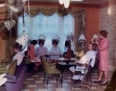 Vintage Hairdresser, Old Fashioned Hairstyles, Southern Hair, 1950s Accessories, Vintage Beauty Salon, Sandy Hair, Vintage Hair Salons, Ladies Lounge, Texas Hair