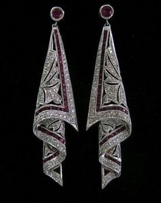 Diamond Dangling Earrings, Bijoux Art Deco, Art Deco Jewelry Vintage, Gem Ruby, Bijoux Art Nouveau, Ruby Earrings, Art Deco Earrings, Deco Jewelry, Ruby Diamond