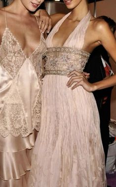 valentino, dress, model, aphrodite, pink, aesthetic, 2000s 2000s European Fashion, Got Inspired Dress, Pisces Birthday Outfit, Light Feminine Aesthetic Outfit, Pink Gown Aesthetic, Aphrodite Outfit Aesthetic, 2000s Formal Dresses, 2000s Fashion Dresses, Glam Pink Aesthetic