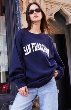 San Francisco Erica Crew Neck Sweatshirt Casual Chic Wardrobe, San Francisco Sweatshirt, Color Sweatshirt, Chic Wardrobe, Chill Fits, College Hoodies, Fall Fits, John Galt, Oversized Pullover