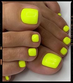 Pedicure Gel, Pedicure Nail Designs, Yellow Nail, Acrylic Toe Nails