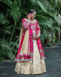 Lehnga look, Designer lehnga look, Designer lehnga, Baby shower lehnga, Baby shower outfit Boutique Plan, Choli Design, Designer Bridal Lehenga Choli, Baby Shower Photography, Designer Bridal Lehenga, Choli Designs