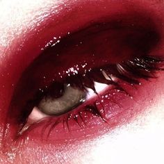 Scorpio Moodboard, Glossy Eye Look, Glossy Eyes, Glossy Makeup, Aesthetic Eyes, Eye Look