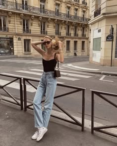 White Converse Outfits, Converse Outfit, Pinterest Trends, Casual Outfit Inspiration, Paris Mode, White Converse, Street Style Looks, Looks Style