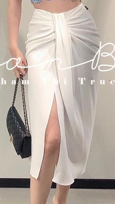 Jumpsuit Outfit Wedding, Thai Silk Dresses, Grad Outfits, Best Casual Outfits, Classy Dress Outfits, Causual Outfits, Cotton Midi Dress, Fashion Line