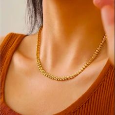 Stainless Steel Material And 18k Gold Plated Necklace!!! Nicely Made And Very Attractive On. Perfect For Daily Wear For Women Or Girls !!! Daily Wear For Women, Stainless Steel Material, Steel Material, Daily Wear, 18k Gold, Gold Plate