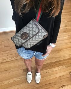 Gucci Belt Bag Outfit, Gucci Crossbody Bag Outfit, Belt Bag Outfit, Gucci Belt Bag, Gucci Crossbody Bag, Gucci Crossbody, Minimalist Wardrobe