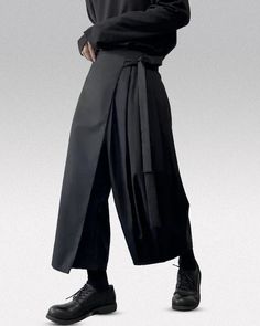 Kimono Pants "Nakata" - TECHWEAR STORM™ Acubi Techwear, Samurai Inspired Fashion, Japanese Kimono Fashion Modern, Kimono Modern Fashion, Japanese Modern Kimono, Modern Ninja Outfits, Modern Samurai Fashion, Practicing Backgrounds