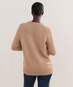 Cashmere Kate V-Neck Caramel In our newest and most luxe yarn yet, this air-spun cashmere knit boasts a plush hand and lightweight finish to ensure you'll be wearing it every season to come. With a slight boyfriend fit and V-neck, this knit looks great with well-draped silhouettes like the Demi Pant. 100% cashmere. Made in China of Italian cashmere. Relaxed fit through the body and high V-neck. | Jenni Kayne Women's Cashmere Kate V-Neck Size Medium I Fall To Pieces, Latest Sweater, Boxy Sweater, Camel Sweaters, Jenni Kayne, Fisherman Sweater, Womens Cashmere, Turtle Neck Top, Brown Sweater