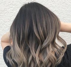 Mushroom Blonde: 6 Ideas To Wear The Hair Dye You Will Love 27 Hair Color, Best Hair Color Ideas, Easy Hair Up, Easy Updos For Medium Hair, Color Ideas For Short Hair, Best Hair Color, Foods Healthy, Ideas For Short Hair