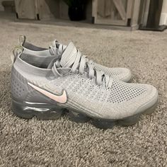 -Nike Women’s Air Vapormax Flyknit 3! -Great Condition! I Will Accept Questions & Offers! Nike Women, Nike Shoes, Athletic Shoes, Nike, Women Shoes, Women Shopping, Color