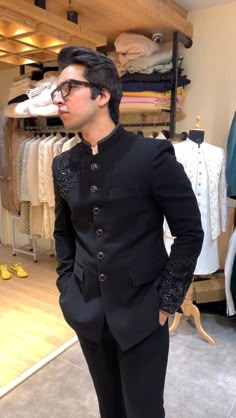 Jodhpuri Suits For Men Wedding, Black Jodhpuri, Indo Western Outfits For Men, Suit For Men Wedding, Man Dress Design, Jodhpuri Suits For Men, Best Wedding Suits