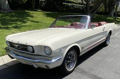 1966 Ford Mustang Convertible (white, C-code, 289ci V8, 3-speed auto) 1966 Ford Mustang Convertible, Mustang 1966, Mobil Mustang, Tiger Paw, Ford Mustang Convertible, 1966 Ford Mustang, Classic Mustang, Mustang Convertible