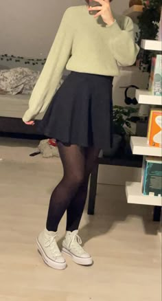 Black Circle Skirt Outfit, Black Skater Skirt Outfit, Long Socks Outfit, Circle Skirt Outfits, Skater Skirt Outfit, Black Tights Outfit, Pantyhose Fashion, Tumblr Outfits, Uniform Fashion