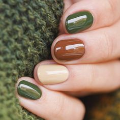 Nails Green And Brown, Nails Green, Fall Nail Colors, Brown Nails, Manicure Y Pedicure, Fall Nail Designs, Chic Nails