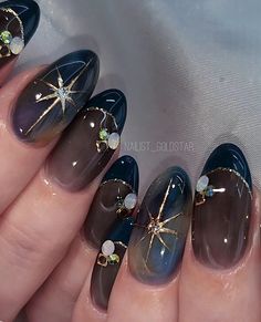 Ethereal Christmas Nails, Booktok Nails, Dark Witchy Nails, Dark Fantasy Nails, Dungeons And Dragons Nails, Hades Nails Art, League Of Legends Nails, Yule Nail Art, Navy Blue And Gold Nail Designs