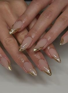 almond nail inspo, gold chrome, chrome french Metallic Almond Nails, Gold Chrome Almond Nails, Gold Chrome French Tip Nails, Chrome Gold Nails, Gold Chrome Nails Designs, Gold Nails French, 3d Gel Nails, Gold Tip Nails, Bridesmaid Nails