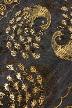 The fringe of the shawl swaying and glittering, large-scale sequins, every frame when walking is a shining moment, luxurious but understated. Features: Exquisite embroidered pattern Size: 4"/161 cm x 23.8"/ 60.5 cm Length of fringe: 7"/22.1 cm Pull on closure Gold Embroidered Fabric For Party With Traditional Drape, Gold Embroidered Fabric For Party In Traditional Drape, Elegant Gold Sequined Dupatta, Gold Bollywood Sequin Fabric For Party, Elegant Gold Dupatta With Sequins, Festive Party Shawl With Sequins, Gold Shawl For Festive Evening Events, Gold Shawl For Festive Evening, Gold Shawl For Evening And Festive Occasions