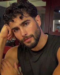 Clean Beards Men, Blue Eye Dark Hair Men, Middle Eastern Men Hairstyles, Man Haircut With Beards, Curly Side Part Men, Beard Aesthetic Men, Guys With Nice Hair, Latin Men Handsome, Men With Man Buns