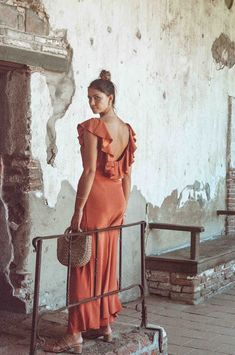 Florence Dress - Sandstone Orange Silk Dress - MERRITT CHARLES Slim Aarons Photos, Orange Silk Dress, Travel Pants Women, Bias Cut Dress, Slim Aarons, Travel Clothes Women, Cut Dress, Travel Dress, Vintage Inspired Dresses