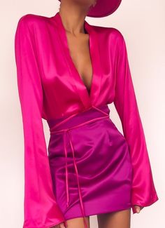 Stile Kylie Jenner, Valentine's Day Outfit, Pink Outfits, Looks Chic, Night Outfits, Mode Vintage, Mode Inspiration, Colorful Fashion