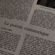 an article in the french newspaper la posie romanique with a man's face