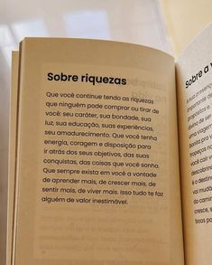 an open book with spanish text on it