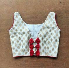 Designer Blouse Ideas, Choli Blouse Design, Sleeveless Blouse Designs, Cotton Blouse Design, Blouse Ideas, Backless Blouse Designs, Blouse Back Neck Designs