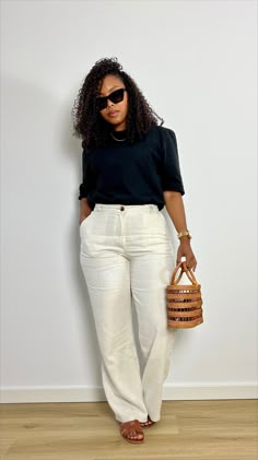 Easy Chic Work Outfits, How To Dress Up Linen Pants, Off White Linen Pants Outfit, Linen Pants Outfit Black Women, Mombasa Outfits, Linen Pants Curvy, How To Style Linen Pants Casual, Linen Work Outfit, Black Linen Pants Outfit Work