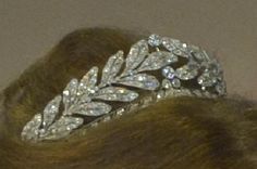 Laurel Wreath Tiara, The Netherlands (19th c.; diamonds). Laurel Wreath Crown, Gold Laurel Wreath, Crown Crafts, Cowry Shell, Diy Crown, Diamond Jewel, Laurel Wreath