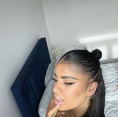 Sleek Hairstyles For Curly Hair, Slick Clean Hairstyles Women, Slick Ponytail Aesthetic, Clean Girl Slick Back Ponytail, Y2k Slick Bun, Cute Sleek Hairstyles, Slick Hair, Clean Girl Aesthetic Slick Back Hair, Sleek Back Hair