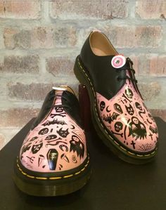 Painted Doc Martens, Custom Timberlands, Doc Boots, Red Doc Martens, White Doc Martens, Doc Martens Outfit, Doc Martens Boots, Dr Shoes, Army Boots