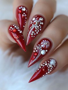 Festive Acrylic Christmas Nails: 2024's Most Creative Designs Nail Art With Pearls, Art With Pearls, Acrylic Christmas Nail Designs, Acrylic Christmas Nails, Christmas Acrylic Nails, Winter Nails Acrylic, Nails Now