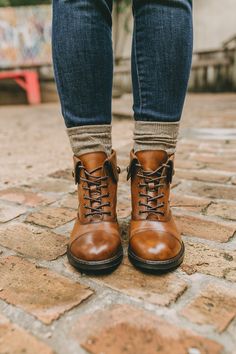 How To Wear Combat Boots This Fall | LivvyLand Brown Leather Lace Up Boots, Socks With Boots, Boots And Socks, Boots With Socks, Combat Boots With Socks, Outfits With Brown Combat Boots, Brown Lace Up Boots Outfit, Combat Boots Fall Outfit, Fall Boots